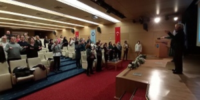 Üniversitemizde “Hayata Yeniden Gülümsemek: Kahkaha Yogası”  Adlı Etkinlik Düzenlendi