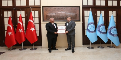 KKTC Ankara Büyükelçiliği Eğitim ve Kültür Ataşesi Ahmet Arslan Rektörümüz Prof. Dr. Musa Yıldız’ı Ziyaret Etti