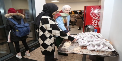 Final Dönemi Öğrencilerimize Kütüphanemizde Çay, Çorba, Simit İkramı