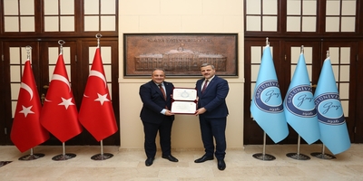 Mesleki Yeterlilik Kurumu Yönetim Kurulu ve Kurum Başkanı Prof. Dr. Mustafa Necmi İlhan, Rektörümüz Prof. Dr. Musa Yıldız’ı Ziyaret Etti