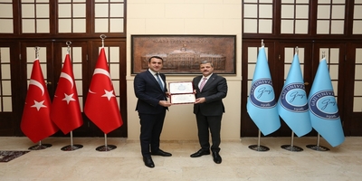 Azerbaycan Cumhuriyeti Nahçıvan Özerk Cumhuriyeti Sağlık Bakanı Samig Sadıkhov, Rektörümüz Prof. Dr. Musa Yıldız’ı Ziyaret Etti