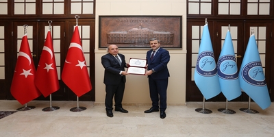 Hazine ve Maliye Eski Bakan Yardımcısı Mehmet Hamdi Yıldırım, Rektörümüz Prof. Dr. Musa Yıldız’ı Ziyaret Etti