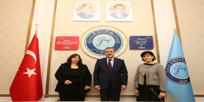 Emekli Öğretim Üyelerimiz Prof. Dr. Alev Çakmakoğlu Kuru ve Dr. Öğr. Üyesi Şehnaz Ertem’e Yönelik Emeklilik Töreni Düzenlendi
