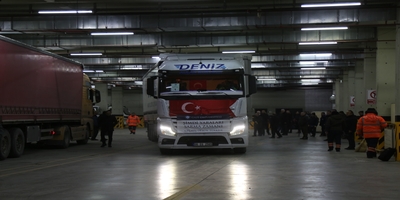 “Ayni Yardım Kampanyası” Kapsamında Hazırlanan 16 Tır ve 3 Kamyon Yardım Malzemesi Deprem Bölgesine Ulaştırıldı