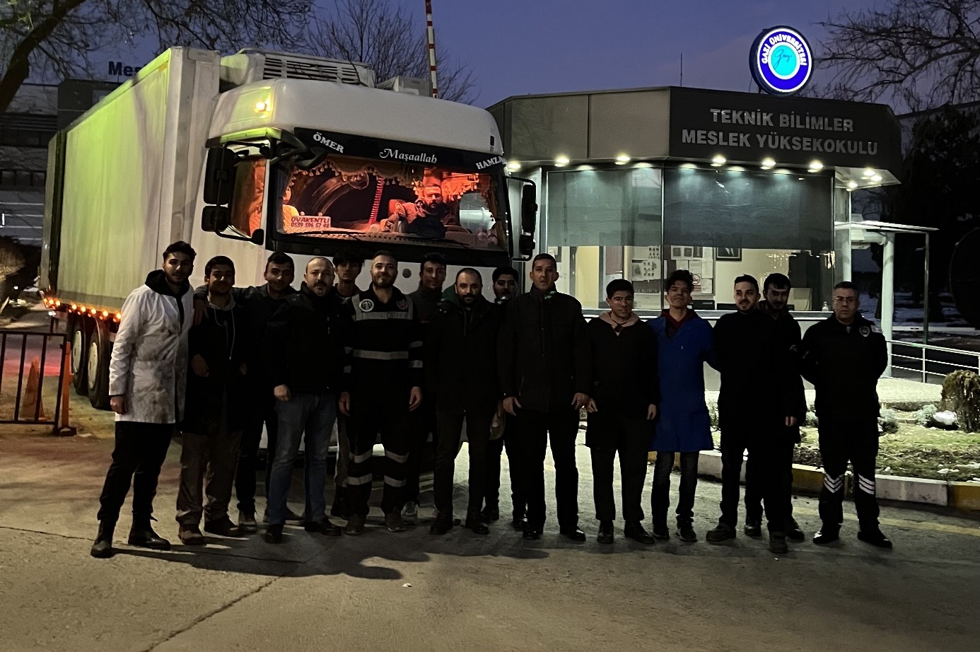 Teknik Bilimler Meslek Yüksekokulumuz Tarafından Üretilen Sobalar Deprem Bölgesine Ulaştırılmak Üzere Yola Çıktı-1