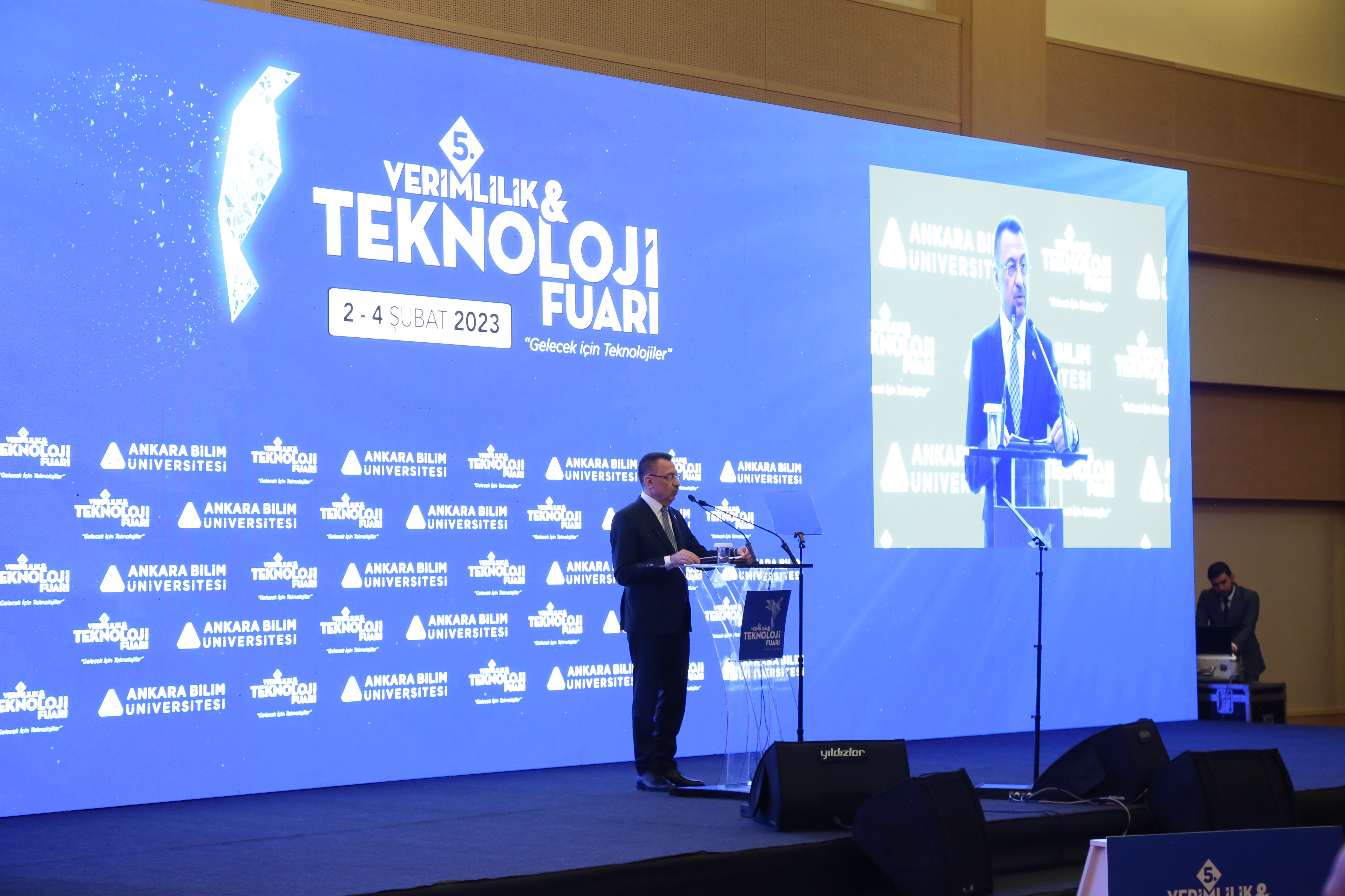 Üniversitemiz Teknopark ve Teknofest Ekibi 5. Verimlilik ve Teknoloji Fuarı’nda -1