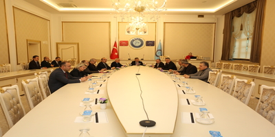 Üniversitemiz Üst Yönetimi Deprem Nedeniyle Acil Toplandı