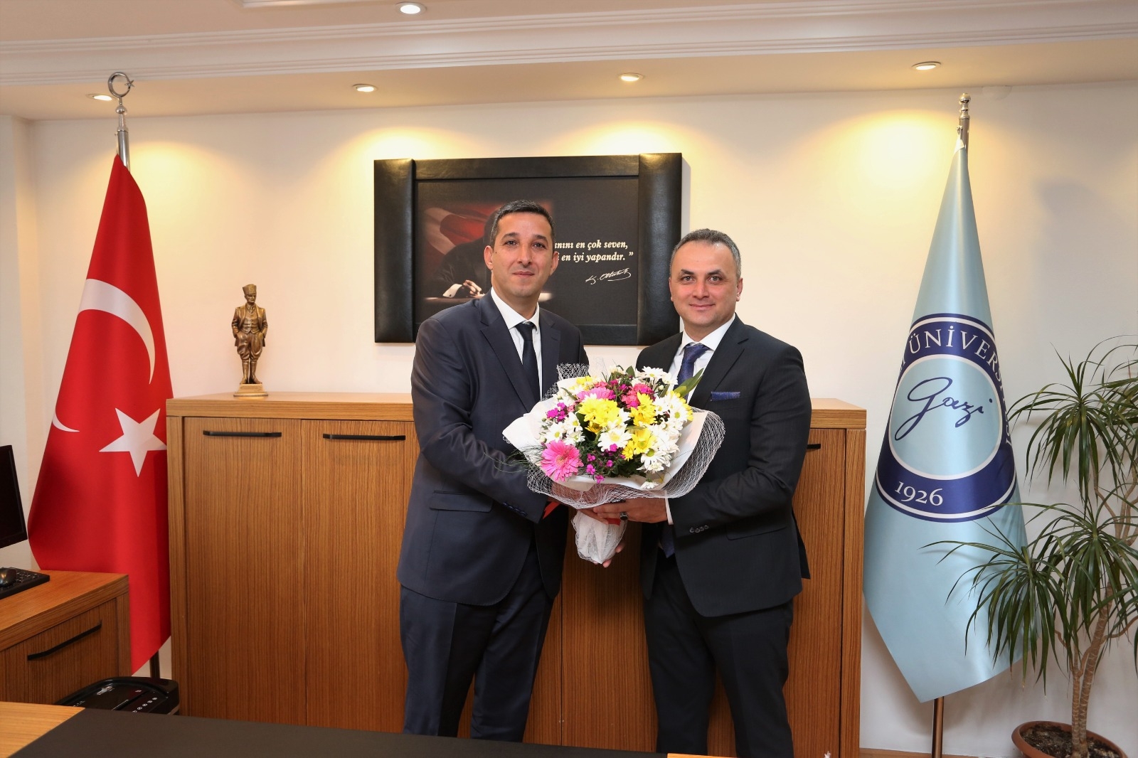 Üniversitemiz Teknik Bilimler Meslek Yüksekokulu’nda Görev Değişimi-1