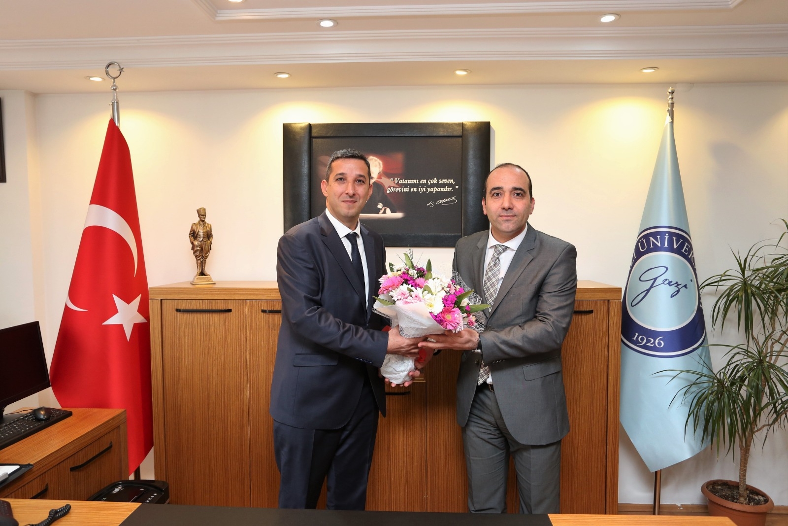 Üniversitemiz Teknik Bilimler Meslek Yüksekokulu’nda Görev Değişimi-1