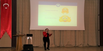 “Uygulamalı 21. Yüzyıl Becerileri Geliştirme Eğitimi” Hizmet İçi Eğitimi Düzenlendi