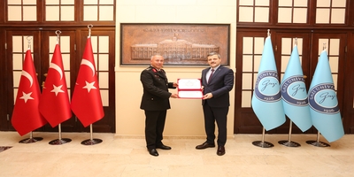 Jandarma ve Sahil Güvenlik Akademisi Başkanı Tümgeneral Nuh Köroğlu, Rektörümüz Prof. Dr. Musa Yıldız’ı Ziyaret Etti