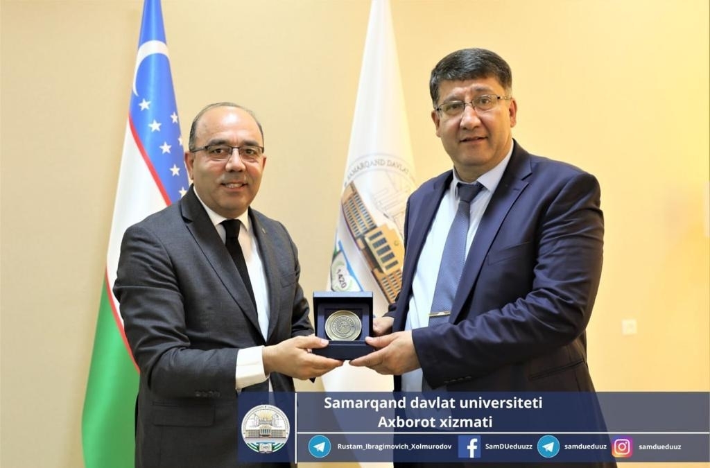 Özbekistan Semerkant Devlet Üniversitesini ziyaret-1