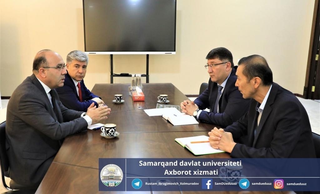 Özbekistan Semerkant Devlet Üniversitesini ziyaret-1