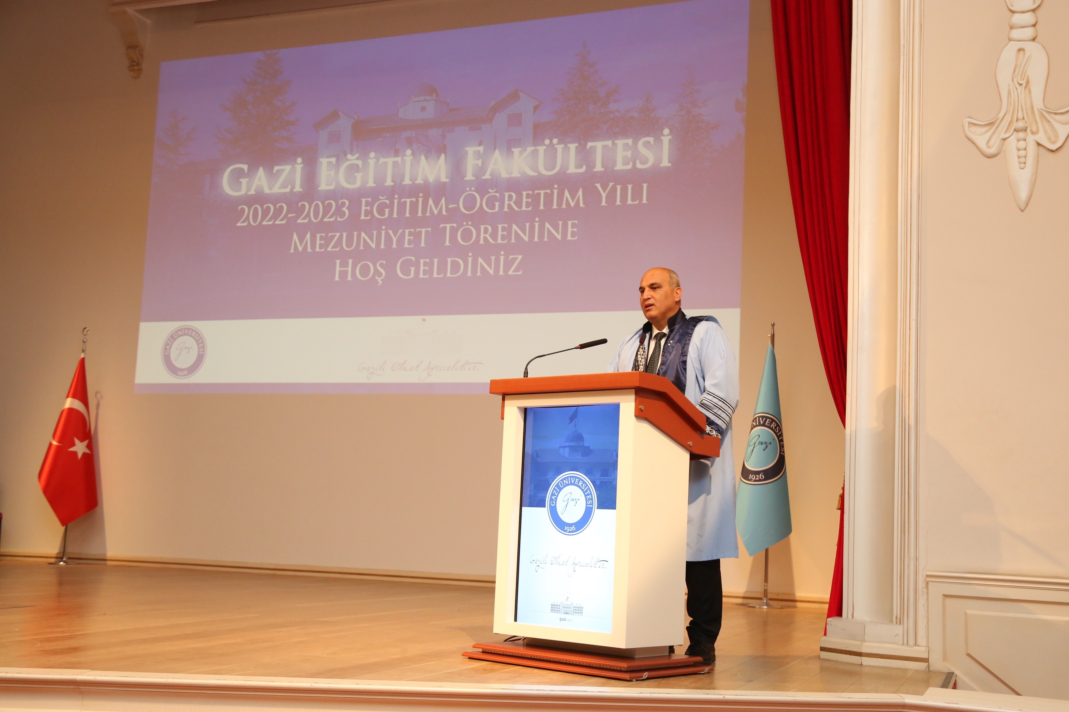 “Gazi Eğitim Fakültesi 2022-2023 Eğitim Öğretim Yılı Mezuniyet Töreni” Büyük Bir Coşkuyla Kutlandı-1