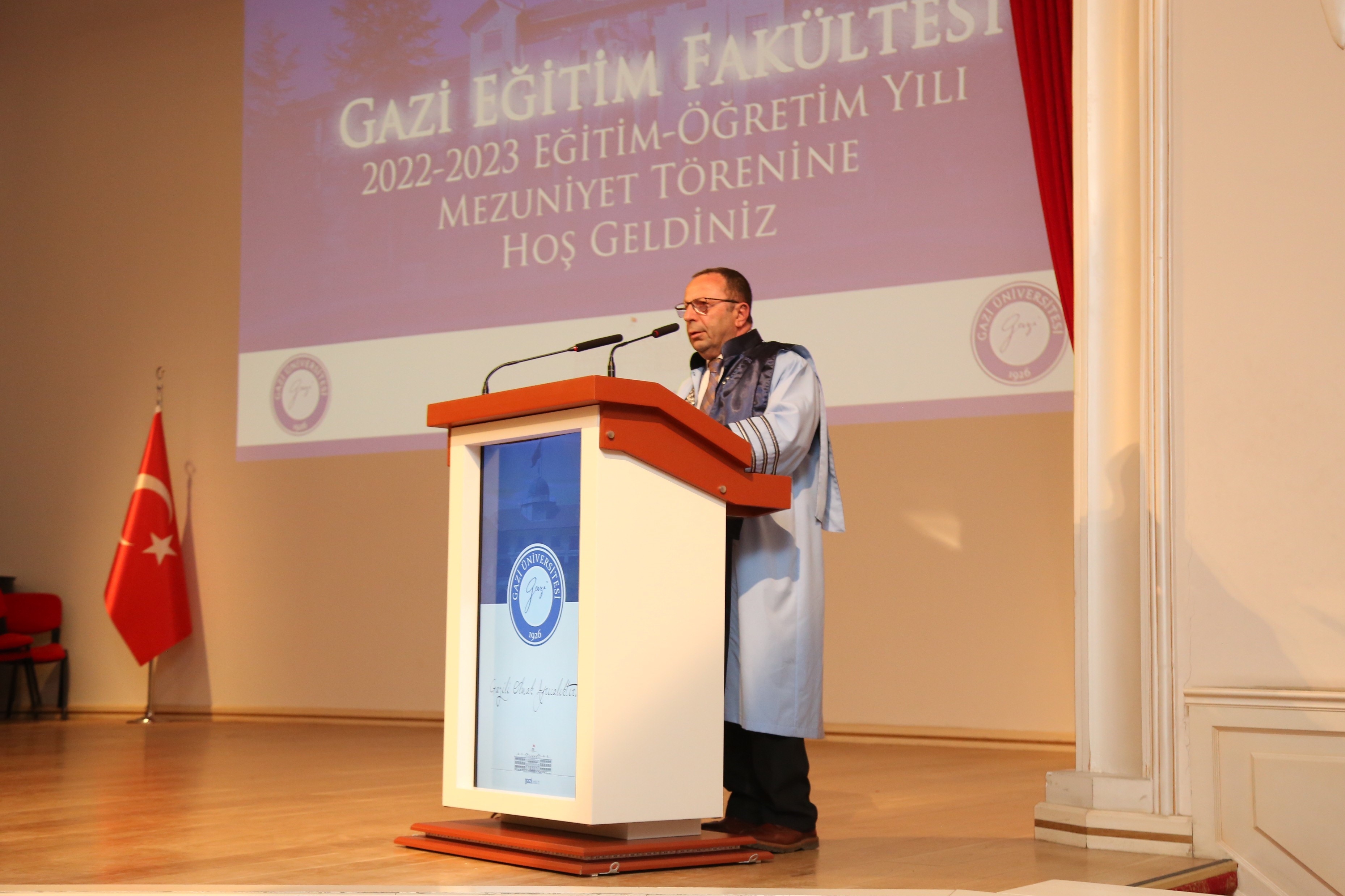 “Gazi Eğitim Fakültesi 2022-2023 Eğitim Öğretim Yılı Mezuniyet Töreni” Büyük Bir Coşkuyla Kutlandı-1