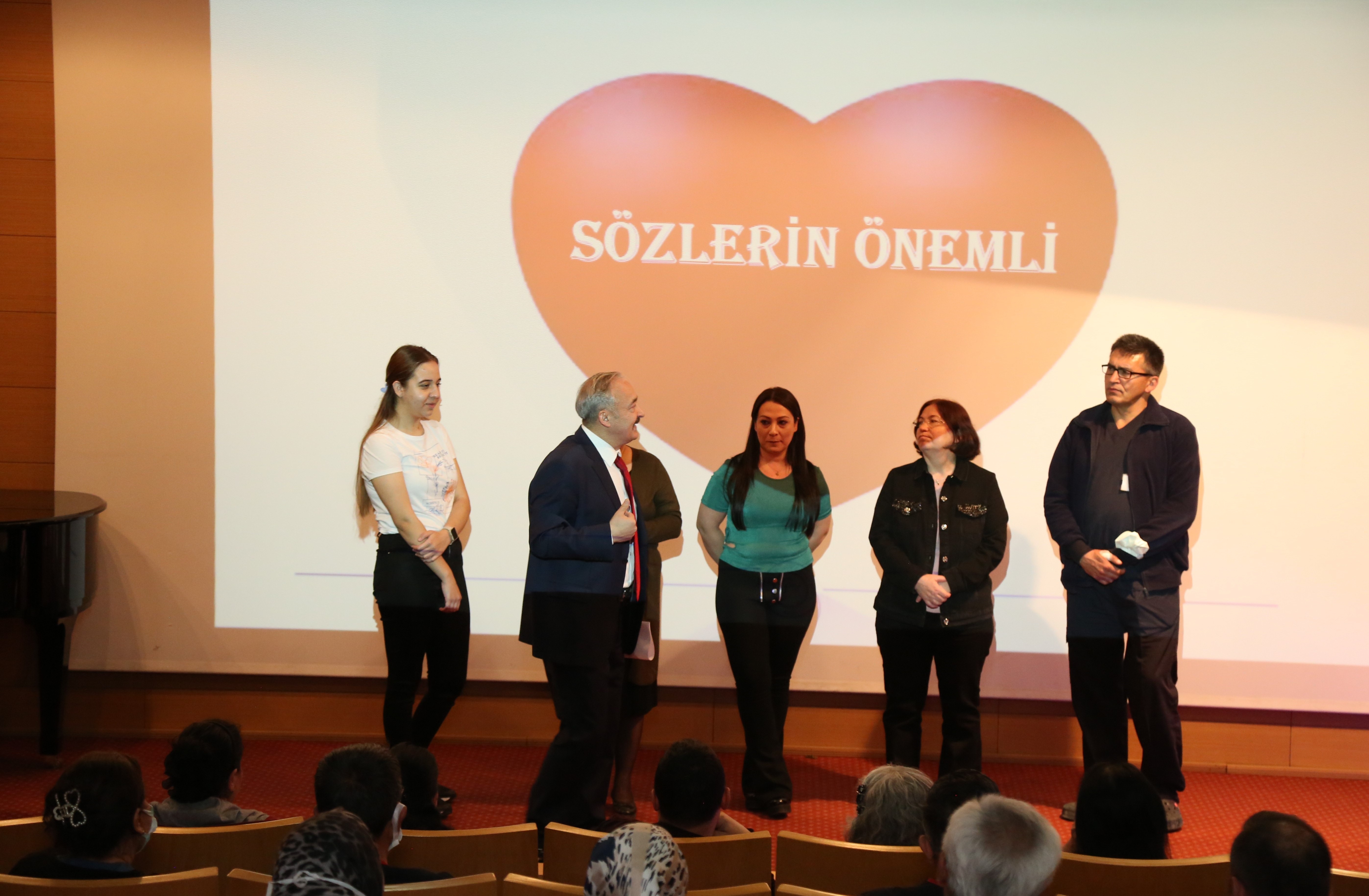Üniversitemizde “Etkili İletişim Becerileri” Konulu Hizmet İçi Eğitim Düzenlendi-1