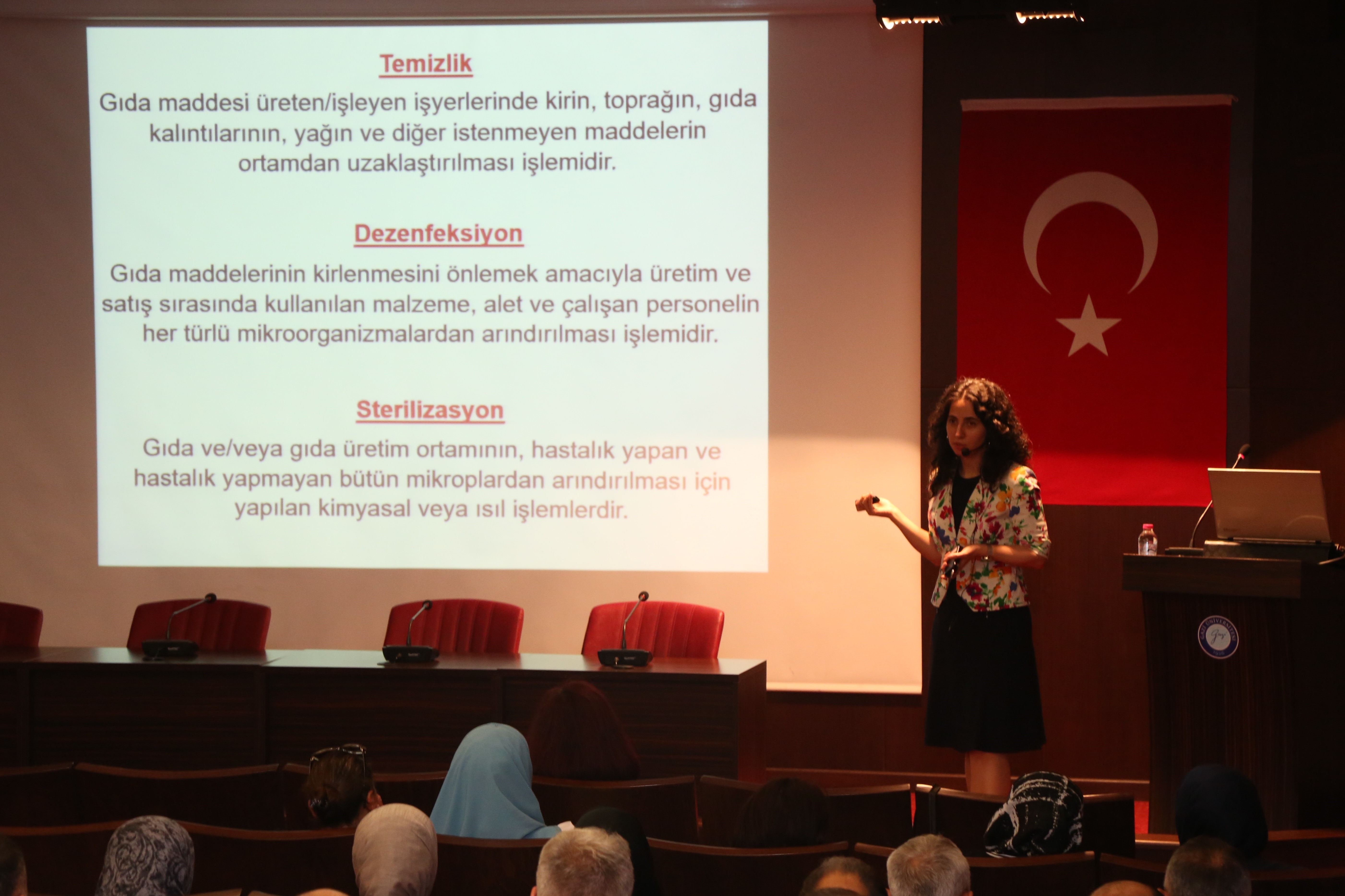 Üniversitemizde “Hijyen (Gıda, İşletme, Alet Ekipman, Kişisel Hijyen)” Konulu Hizmet İçi Eğitim Düzenlendi-1