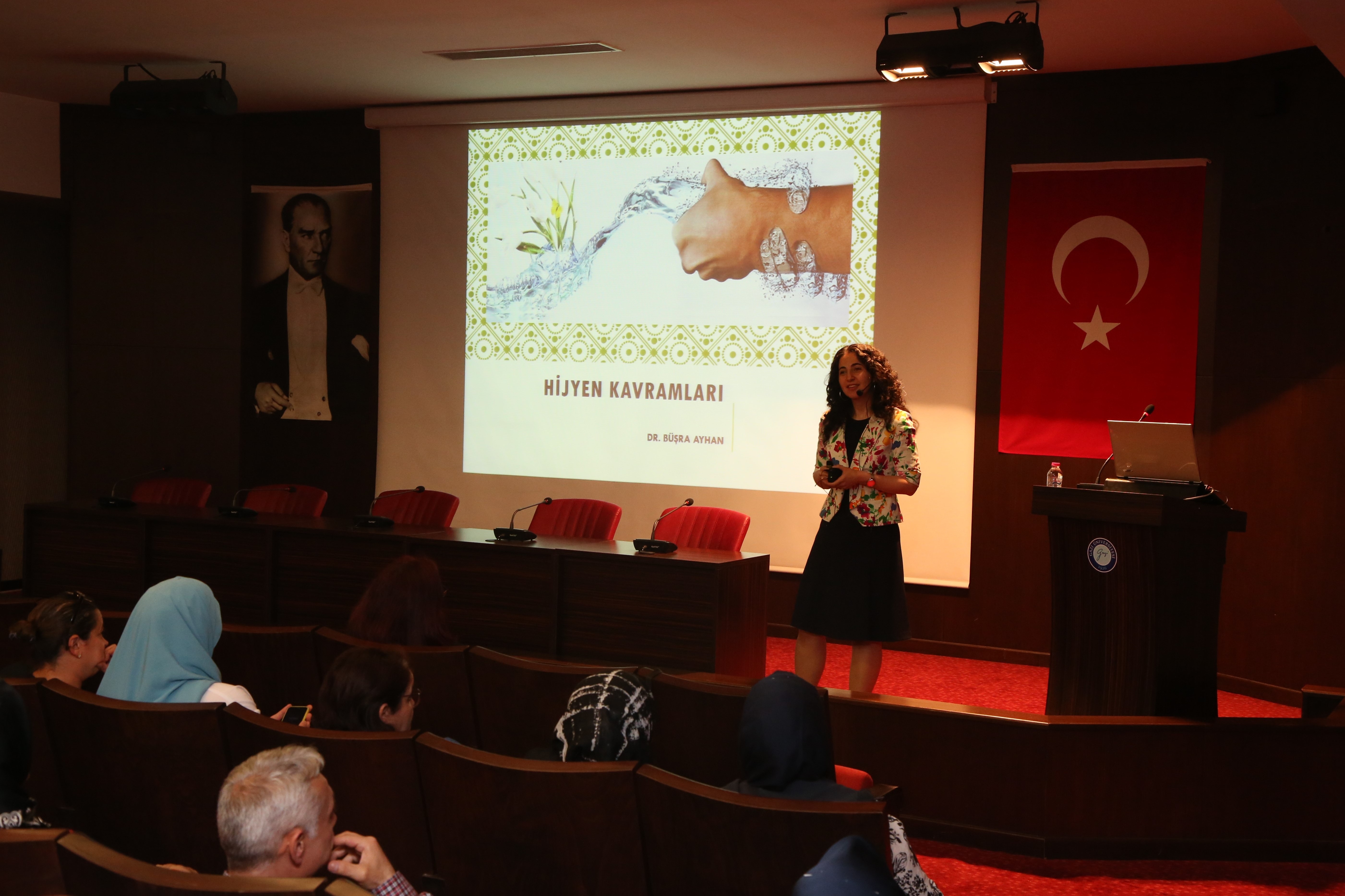 Üniversitemizde “Hijyen (Gıda, İşletme, Alet Ekipman, Kişisel Hijyen)” Konulu Hizmet İçi Eğitim Düzenlendi-1