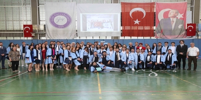 Spor Bilimleri Fakültesi Mezuniyeti Coşkuyla Kutlandı