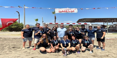 Üniversitemiz Kadın Plaj Hentbol Takımı Şampiyon Oldu