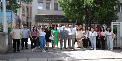 Diş Hekimliği Fakültesinde Nahçıvan Devlet Üniversitesinden Gelen Misafir Öğrencilere Sertifika Töreni Gerçekleştirildi