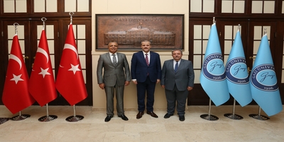YÖK Denetleme Kurulu Üyesi Prof. Dr. Mahmut Doğru ve Uluslararası Üniversiteler Konseyi Başkanı Orhan Hikmet Azizoğlu, Rektörümüz Prof. Dr. Musa Yıldız’ı Ziyaret Etti