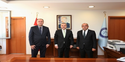 Üniversitemiz Mimarlık Fakültesinde Devir Teslim Töreni Yapıldı