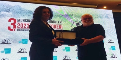 Üniversitemiz Öğretim Üyeleri Prof. Dr. Nejla Günay ve Dr. Öğr. Üyesi Yakup Ömeroğlu’na Ödül