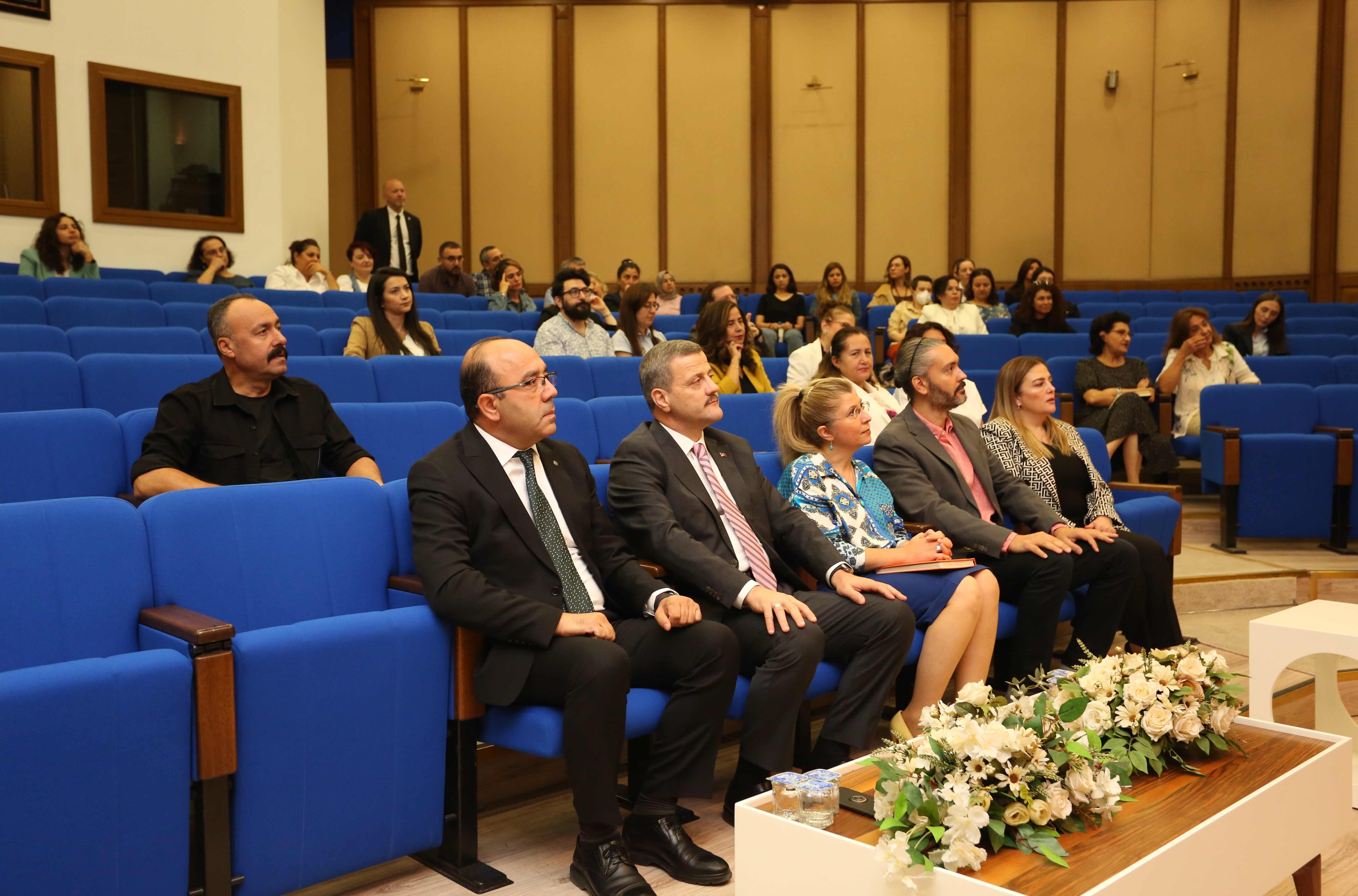 “Araştırma Üniversitesi İzleme, Değerlendirme ve Sürdürülebilirlik Toplantısı” Rektörümüz Prof. Dr. Musa Yıldız Başkanlığında Eczacılık Fakültesinde Gerçekleştirildi-1