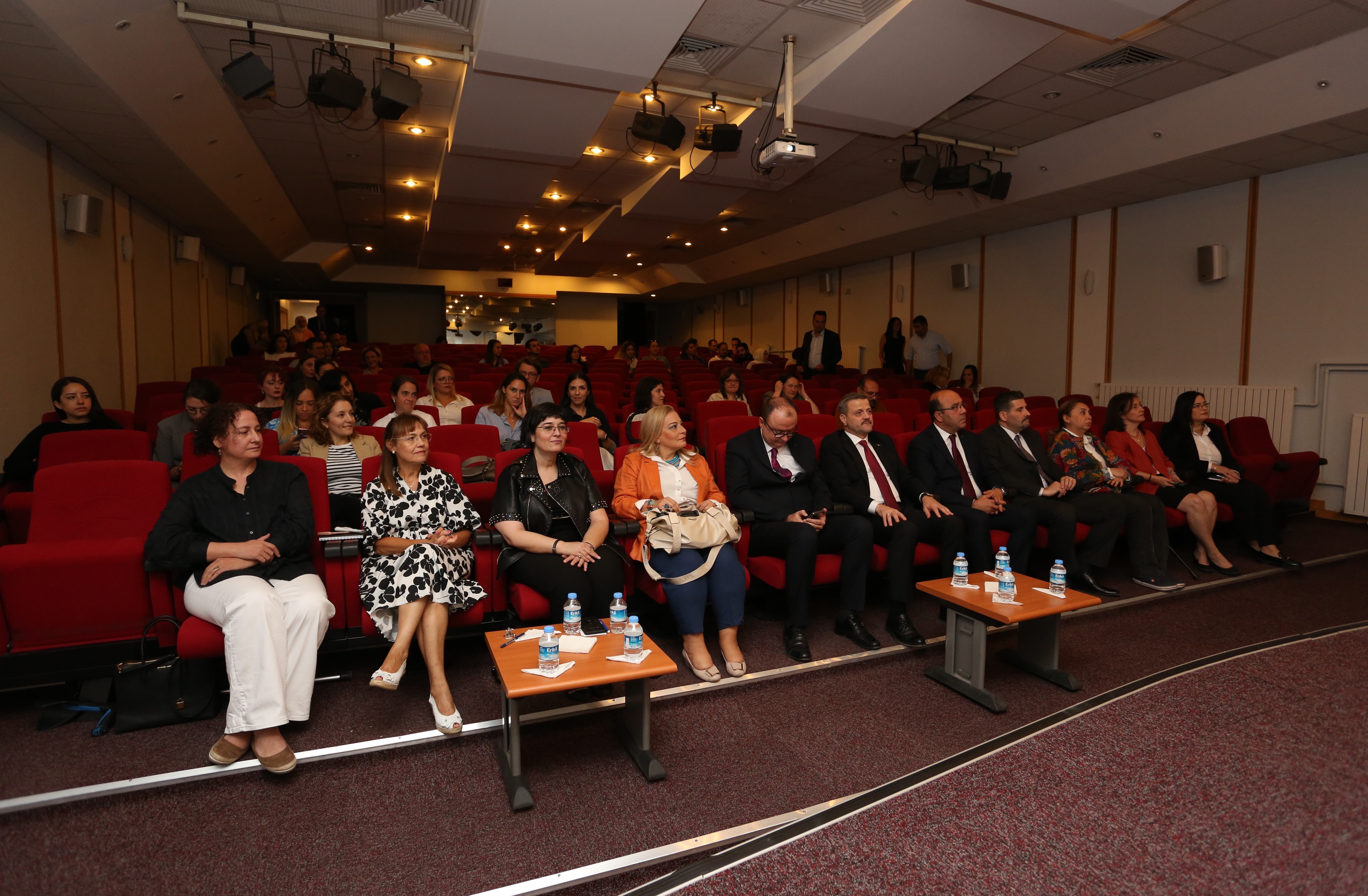 “Araştırma Üniversitesi İzleme, Değerlendirme ve Sürdürülebilirlik Toplantısı” Rektörümüz Prof. Dr. Musa Yıldız Başkanlığında Mimarlık Fakültesinde Gerçekleştirildi-1