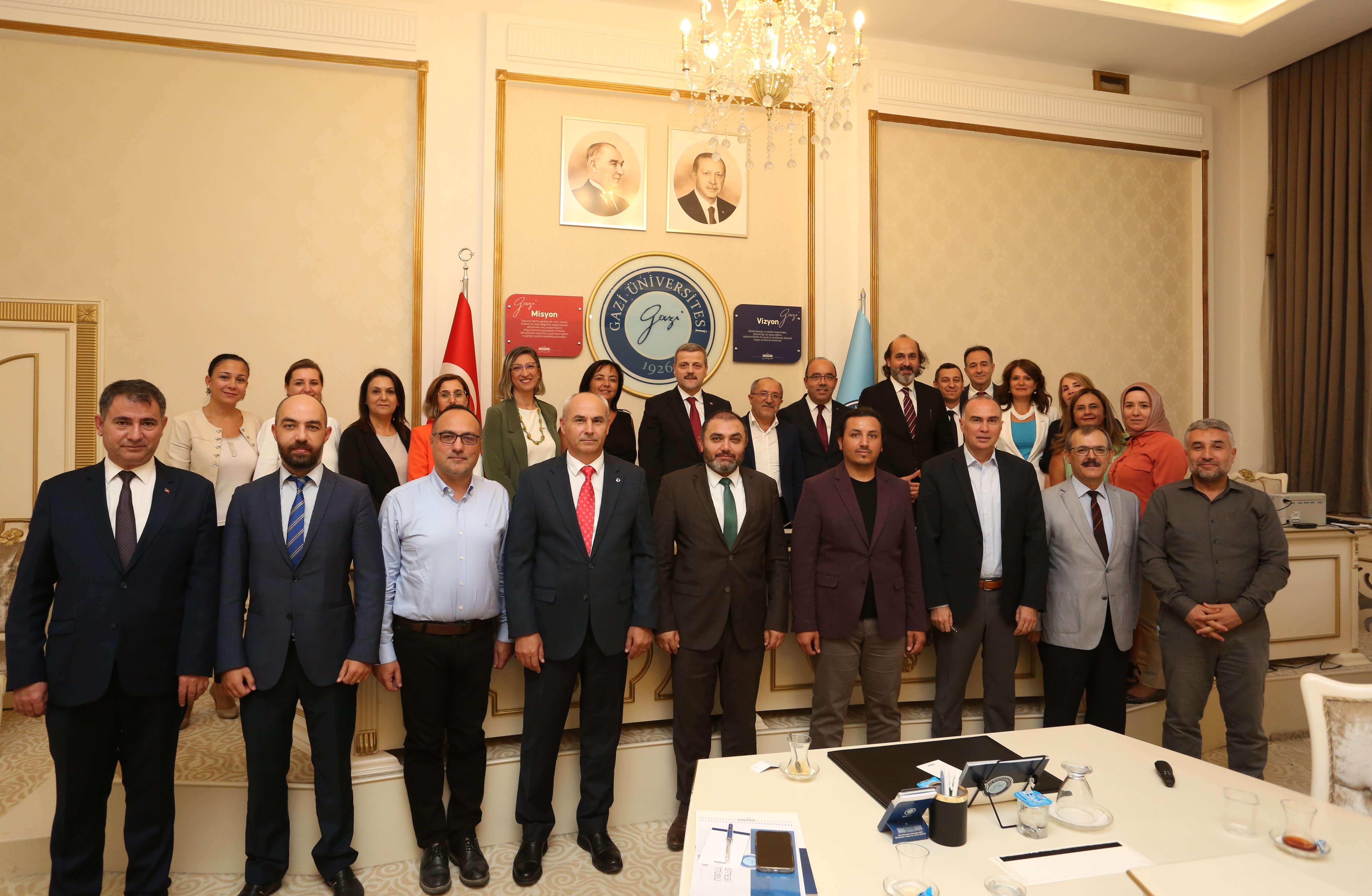 “Araştırma Üniversitesi İzleme, Değerlendirme ve Sürdürülebilirlik Toplantısı” Rektörümüz Prof. Dr. Musa Yıldız Başkanlığında Enstitü Yöneticileri ile Gerçekleştirildi-1