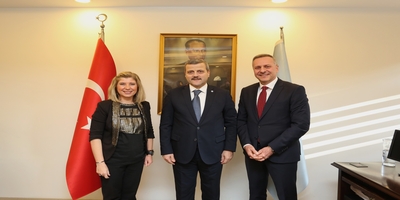 Üniversitemiz Eczacılık Fakültesi Devir Teslim Töreni Yapıldı