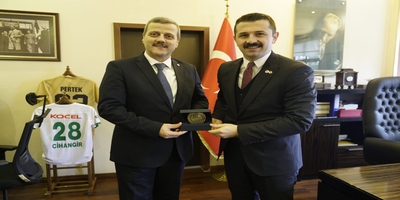 Rektörümüz Prof. Dr. Musa Yıldız, Tunceli Pertek Kaymakamı Ahmet Coşkun’u Ziyaret Etti