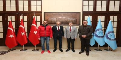 Spor Bilimleri Fakültesi Dekanı Prof. Dr. Serdar Eler ve Prof. Dr. Akın Çelik, Rektörümüz Prof. Dr. Musa Yıldız’ı Ziyaret Etti