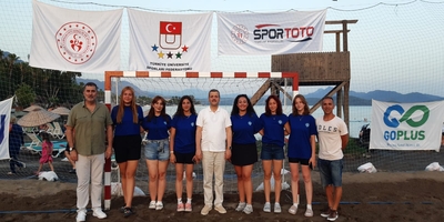 Prof. Dr. Yaşar Sevim Üniversiteler Plaj Hentbol Turnuvası Başladı