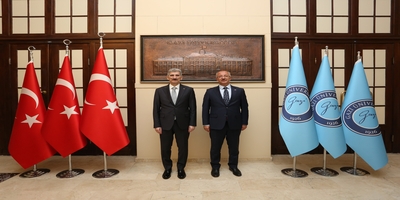 Anayasa Mahkemesi Üyesi Muhterem İnce, Rektörümüz Prof. Dr. Uğur Ünal’ı Ziyaret Etti