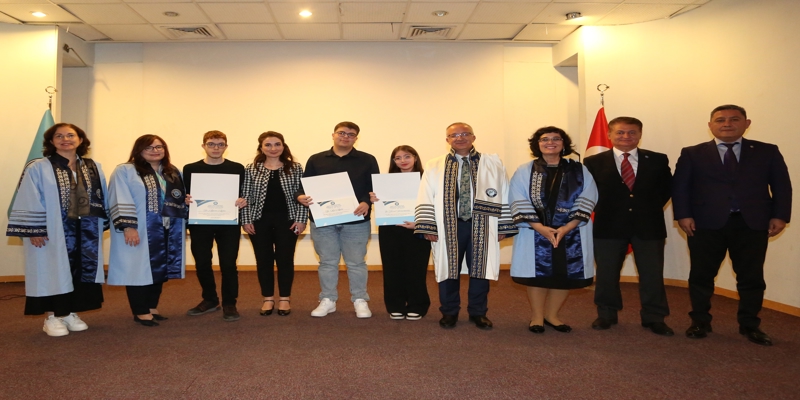 Üniversitemiz Mimarlık Fakültesi 2025-2026 Eğitim-Öğretim Yılı Akademik Açılış Töreni Gerçekleştirildi