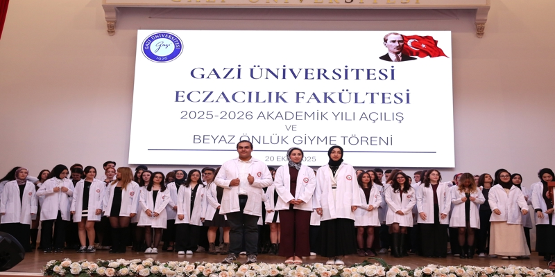 Eczacılık Fakültesi Akademik Yıl Açılış Töreni Yapıldı