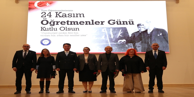 24 Kasım Öğretmenler Günü’nü Coşkuyla Kutladık