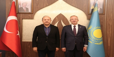 Rektörümüz Prof. Dr. Uğur Ünal, Hoca Ahmet Yesevi Uluslararası Türk-Kazak Üniversitesi Mütevelli Heyet Başkanı Prof. Dr. Muhittin Şimşek’i Ziyaret Etti