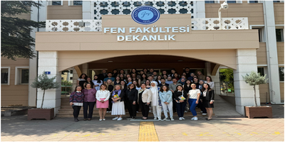 Fen Fakültesi Biyoloji ve Kimya Bölümlerinin Araştırma Projesi Dersleri Kapsamında Poster Sunumları Gerçekleştirildi