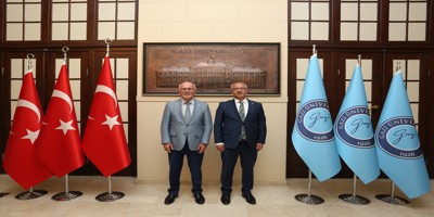 Uşak Üniversitesi Rektörü Prof. Dr. Ekrem Savaş, Rektörümüz Prof. Dr. Uğur Ünal’ı Ziyaret Etti