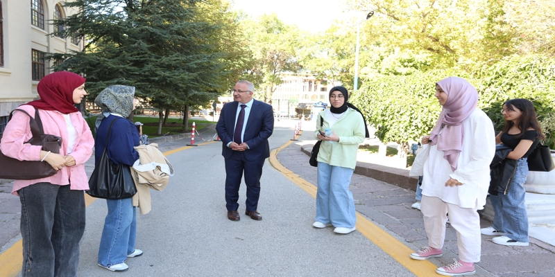 Rektörümüz Prof. Dr. Uğur Ünal, Öğrencilerimizle Bir Araya Geldi