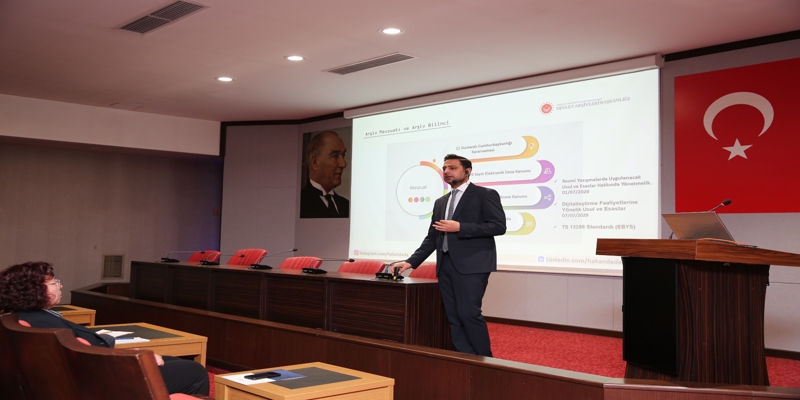 “Belge Yönetimi ve Arşiv Hizmetleri” Hizmet İçi Eğitim Programı Düzenlendi