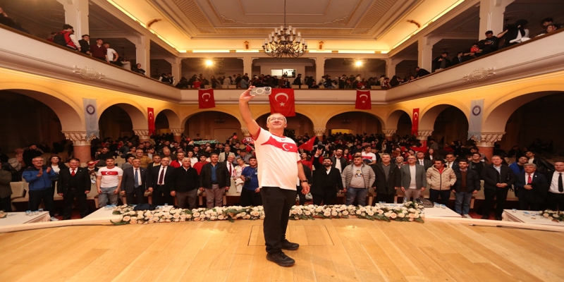 Gazi Üniversitesi’nde Milli Heyecan: Türkiye–Romanya Maçı Dev Ekranda Büyük Coşkuyla İzlenildi