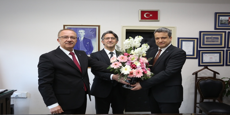 Gazi Üniversitesi Tıp Fakültesi Hastanesi Başhekimliğinde Devir Teslim Töreni Yapıldı