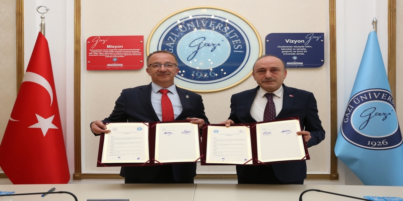 Üniversitemiz ile Öz Sağlık-İş Sendikası Arasında İş Birliği Protokolü İmzalandı