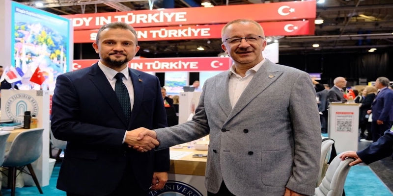 Gazi Üniversitesi “EAIE 2026 Uluslararası Eğitim Fuarı”na Katıldı