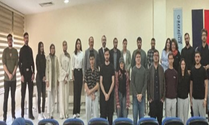 Yüksekokulumuzda Mezun-Öğrenci Kariyer Buluşması İsimli Etkinliğimiz Yapıldı