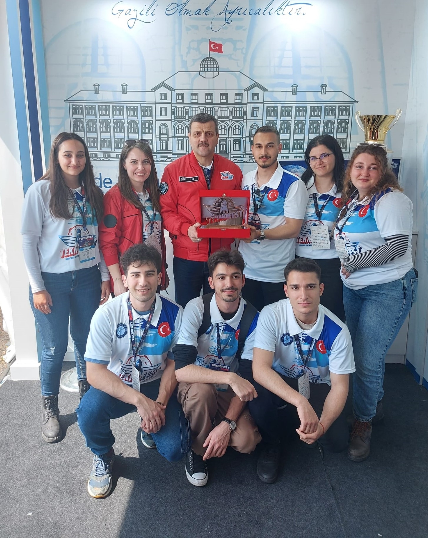 TEKNOFEST 2023’te “En İyi Sunum Ödülü” Üniversitemizin…-1